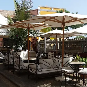 Hotel The Colonial